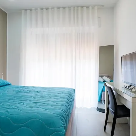 Apartamento Trilocale 60mq Con Cucina E Balconi - Vomero Hill Nápoles